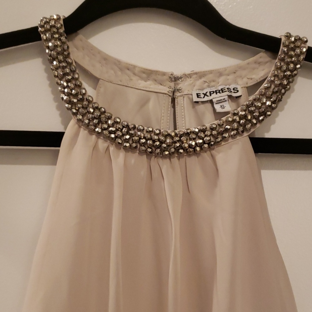 Express Top - Picture 2 of 8